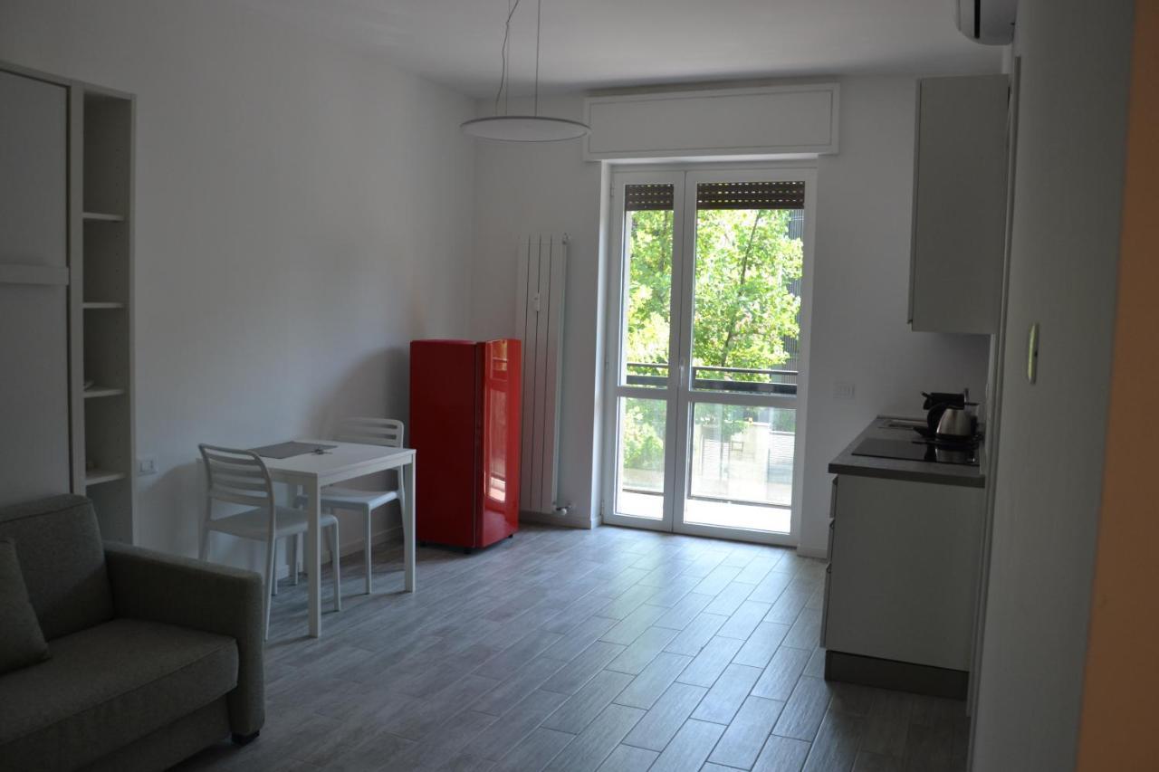 Milano Fiera City - Apartments ภายนอก รูปภาพ